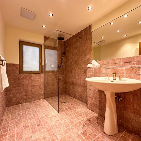 Albrecht Apartment *
